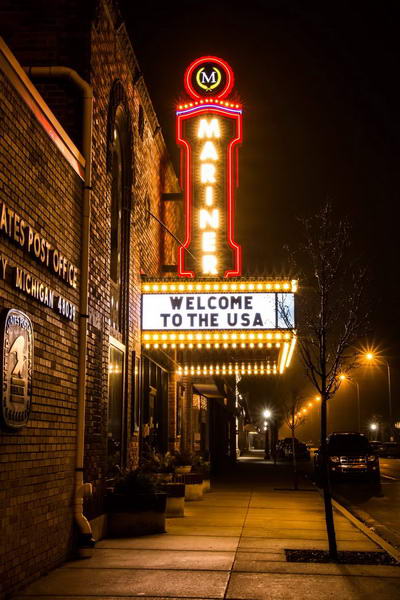 Mariner Theatre - 2020 Photo Of Amazing Marquee